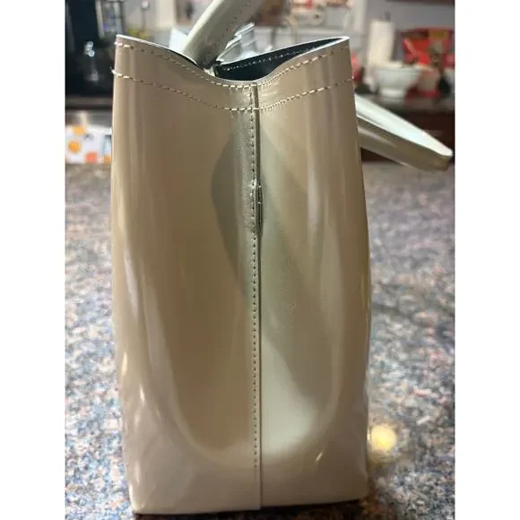 GIANNI NOTARO Cream Genuine Patent Leather Italian Handbag Tote - Picture 3 of 13